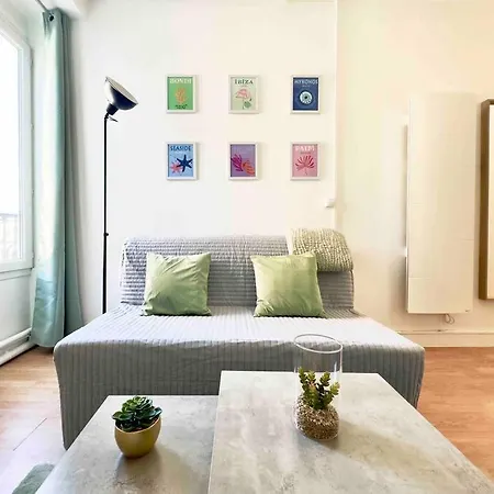 Appartement Studio Cosy 2p Face Arc De Triomphe